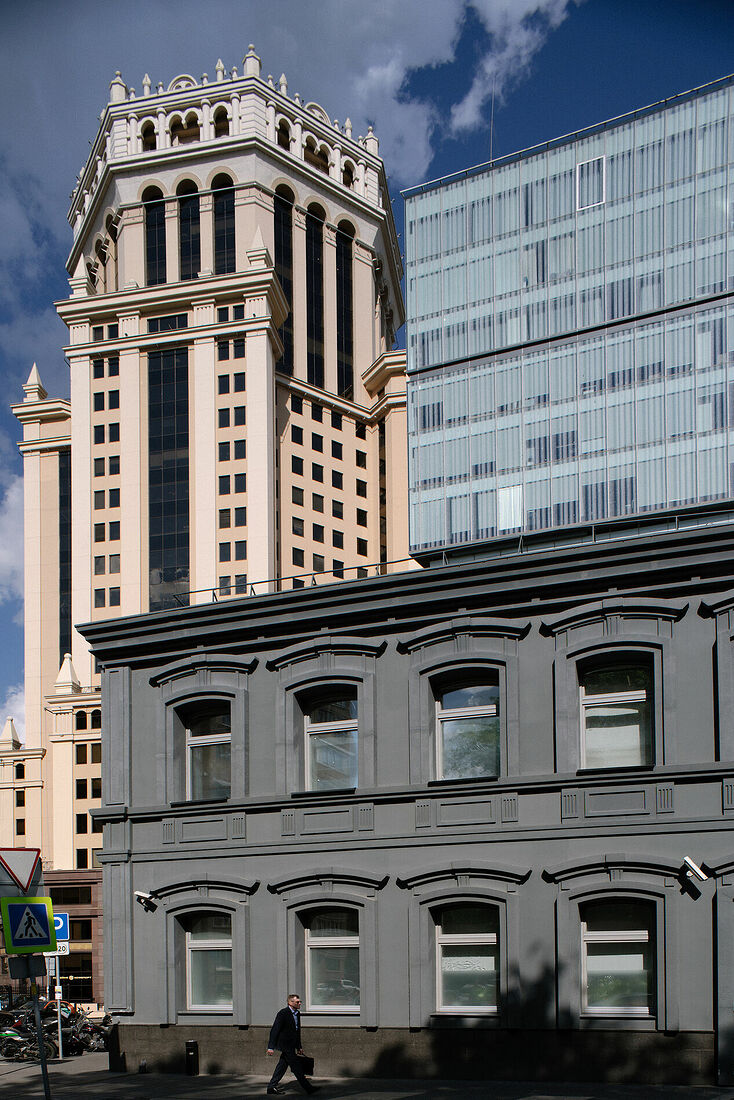 Photographer Yan Linn. Architectural neighborhood. Modern and historical buildings.. 04.jpg